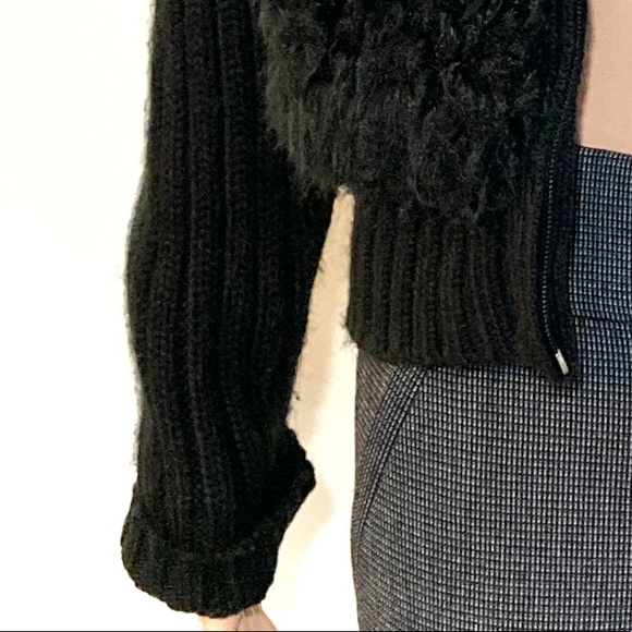 MED•BRODY•SEXY FAUX FUR & KNIT BLACK JACKET• - Picture 3 of 4